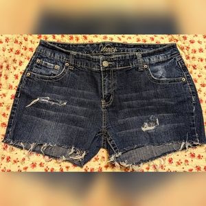 💥 5 for 25 💥 Vanity "Sasha"  size 33 cut off jeans